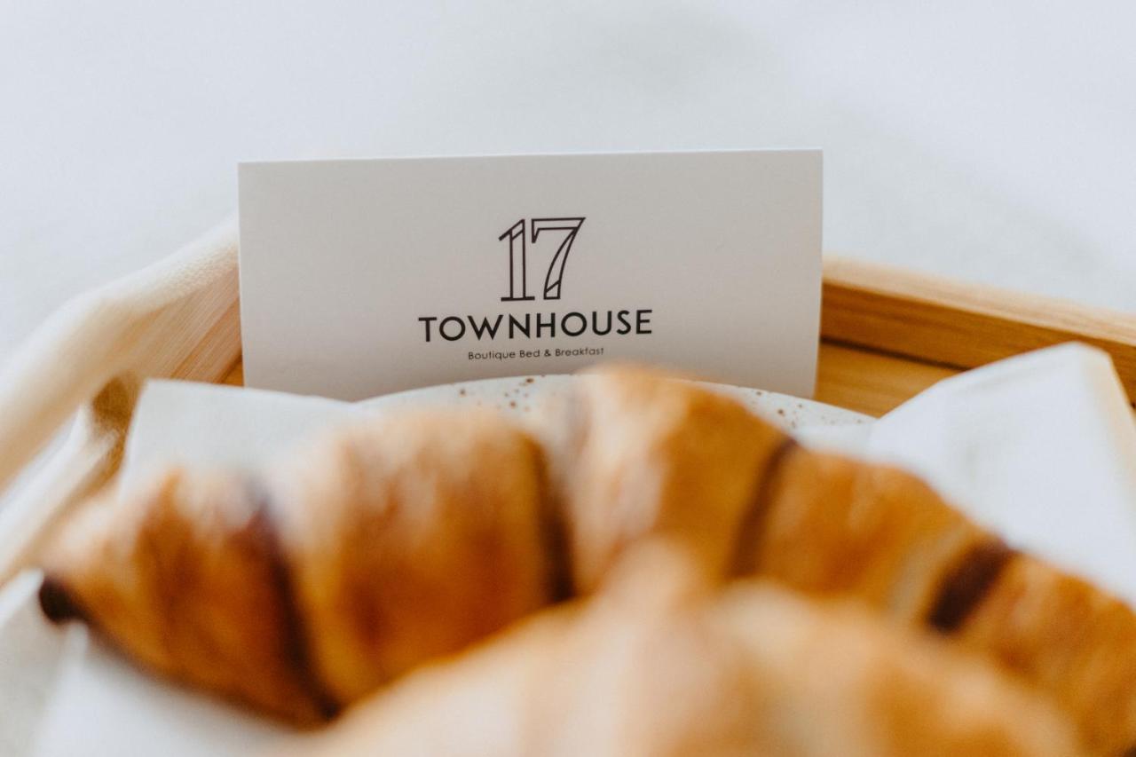 Townhouse17 Boutique Hotel Victoria