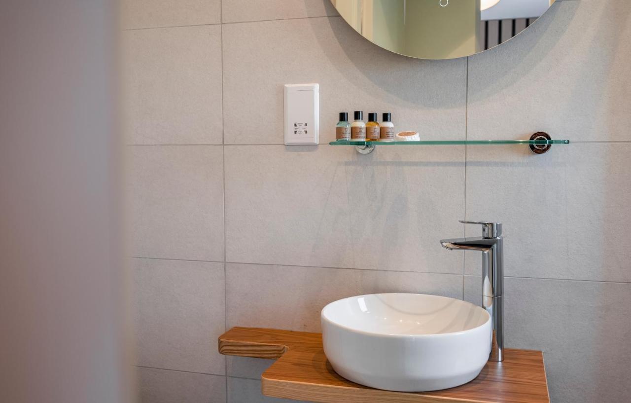 Townhouse17 Boutique Отель Виктория